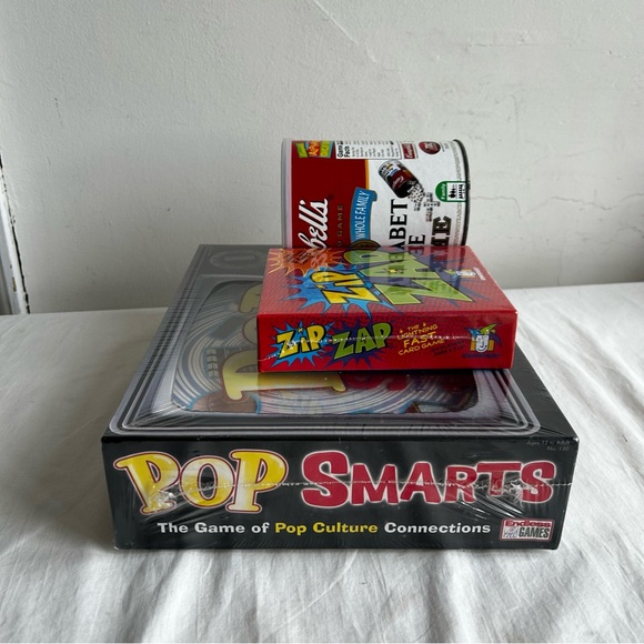 Lot of 3 New Card, Dice, & Board Games - Picture 6 of 8